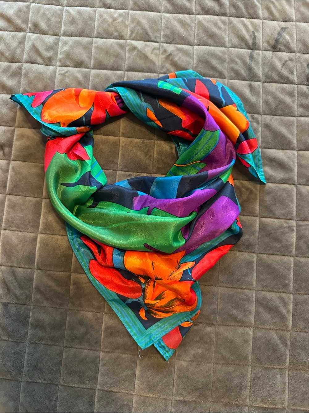 EUC Vintage  Silk Scarf - Women's Accessory